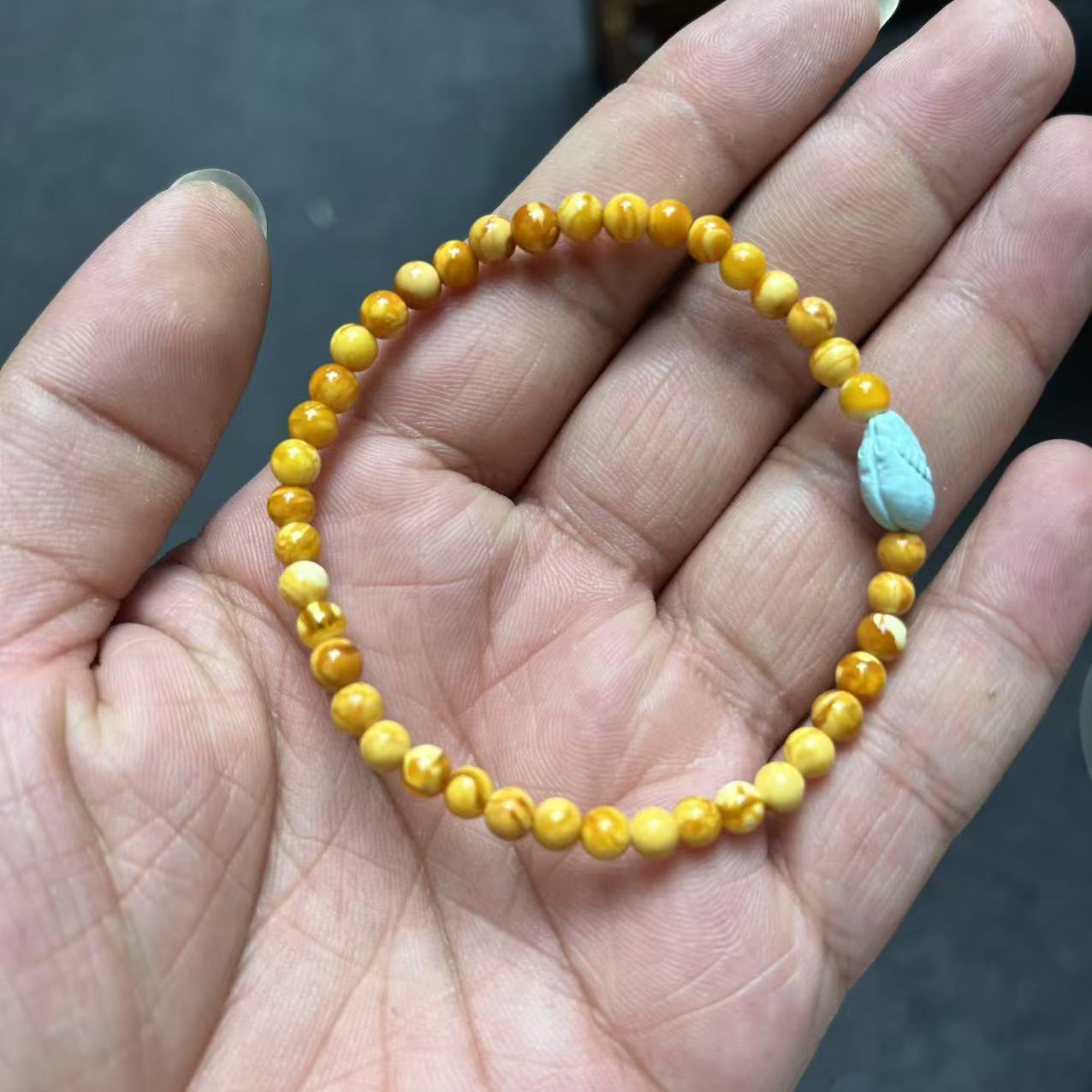 【虫二原创】4mm+蜜蜡设计款单圈绿松佛手设计款手串多样性发一件