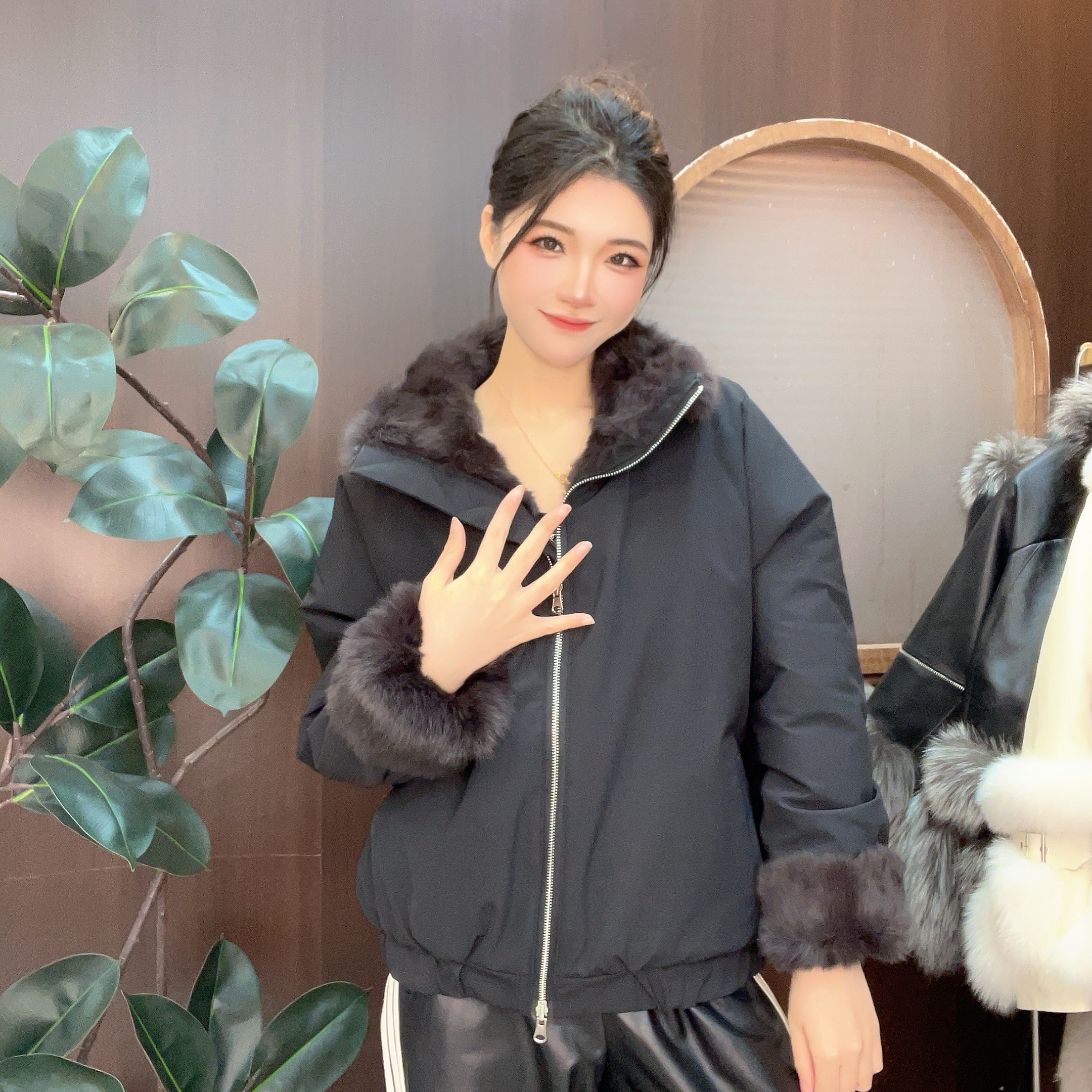 2025年新款 女士皮衣皮草 