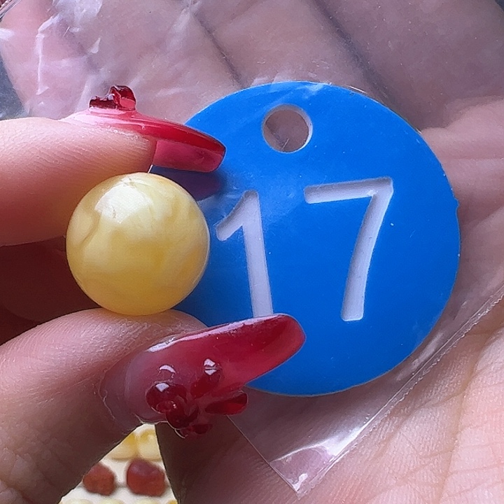 蜜蜡裸石未镶嵌13.5mm 金白 圆珠