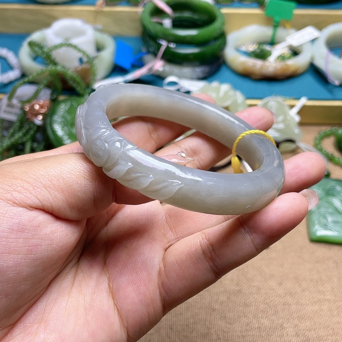 【闪购商品】和田玉手镯61圈口125未镶嵌