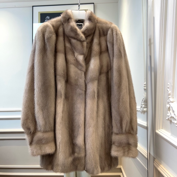 【L89】拿铁棕色立领横排设计气质减龄款