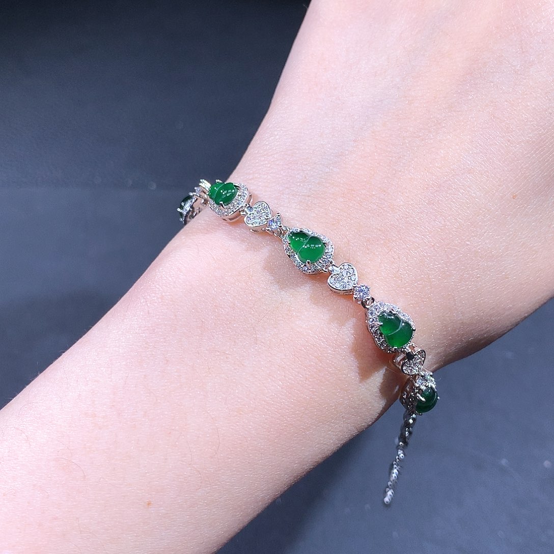 未镶嵌戒指翡翠翡翠