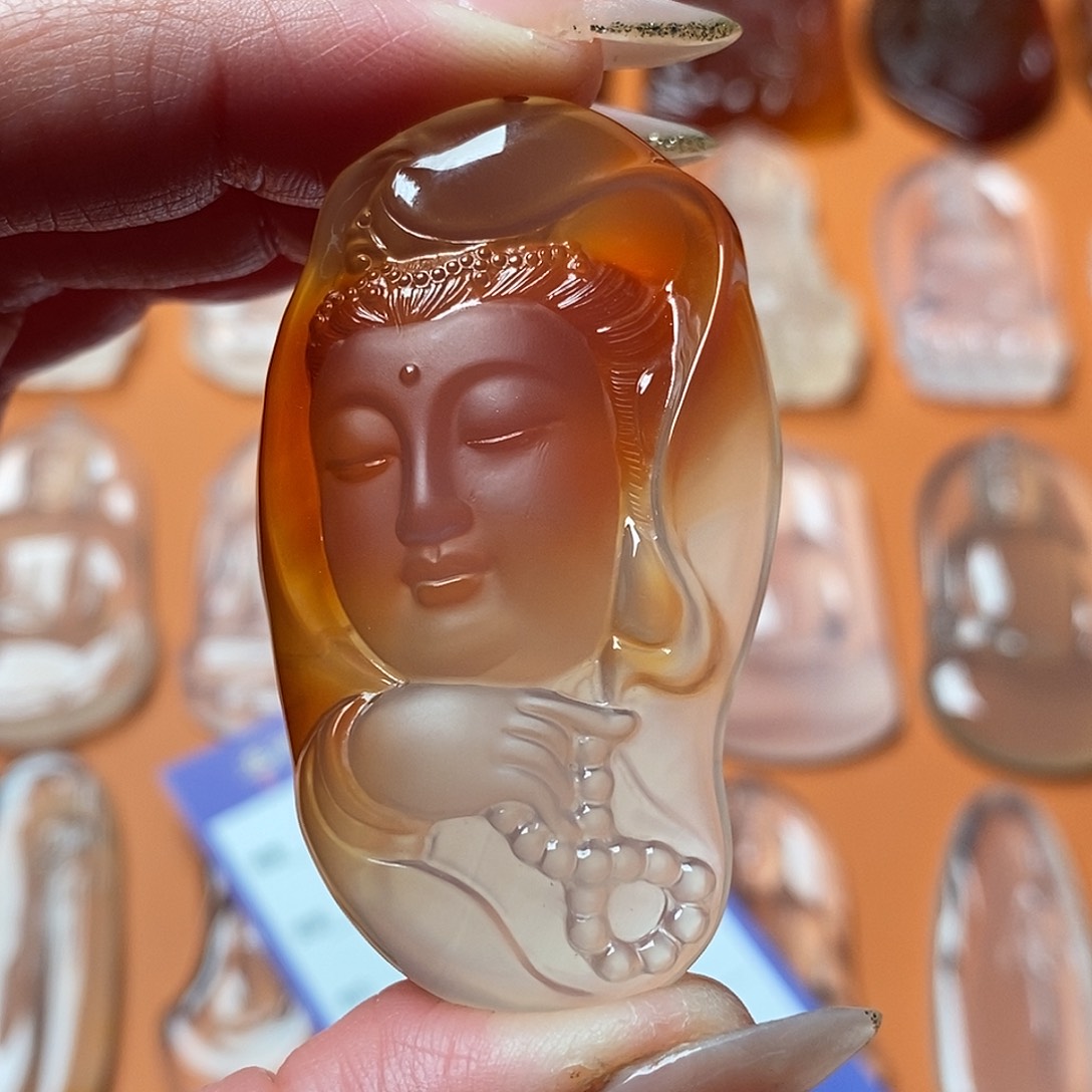 用***0玛瑙/玉髓未镶嵌颈饰