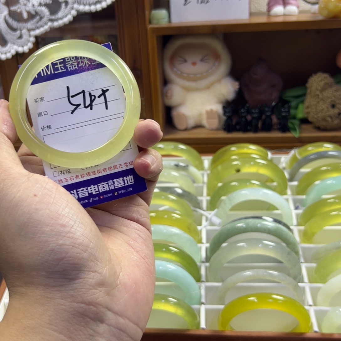 蛇纹石玉未镶嵌手镯328