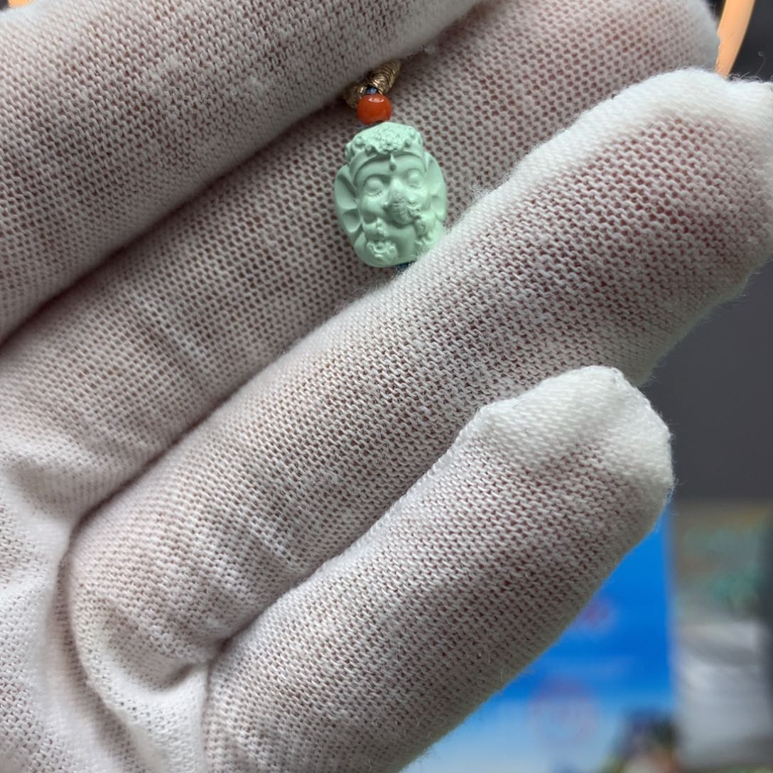 绿松石挂件未镶嵌