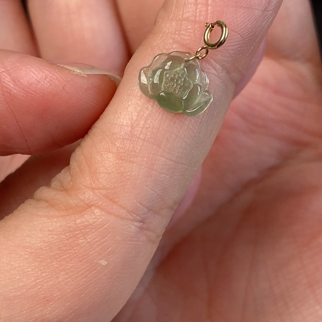 翡翠18K金镶嵌颈饰花