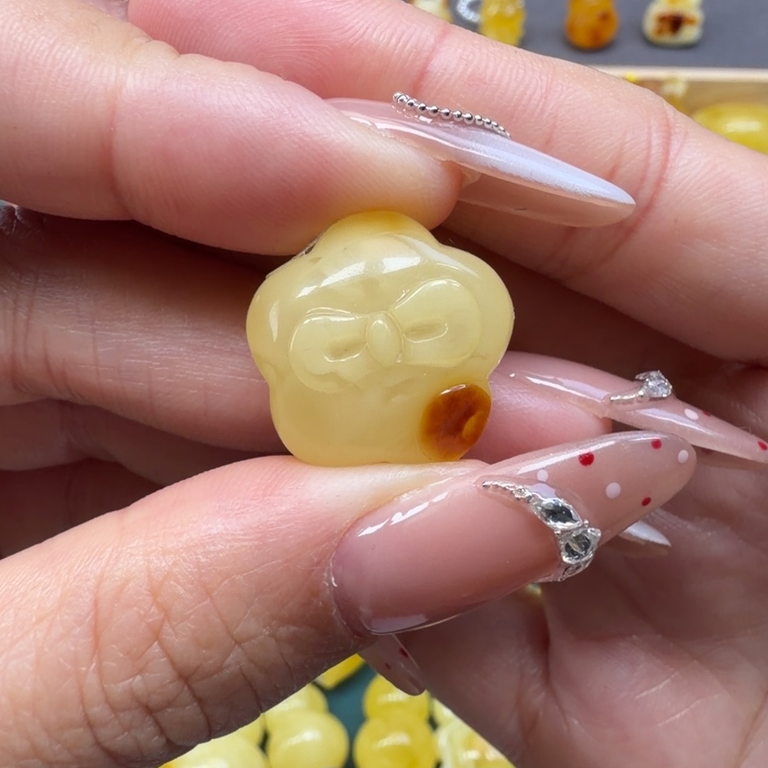 琥珀未镶嵌裸石蜜蜡