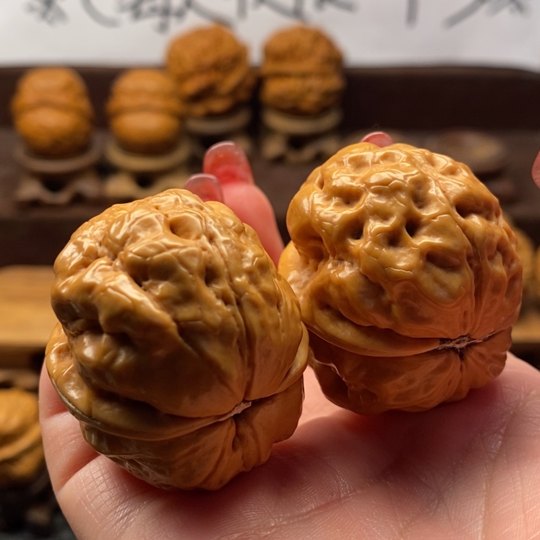 *****文玩核桃把件41老树金蟾疙瘩包