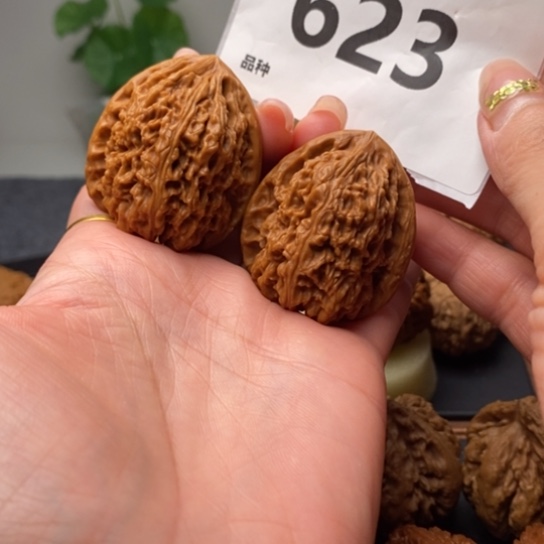 尚***武吊坠文玩核桃37南疆石623