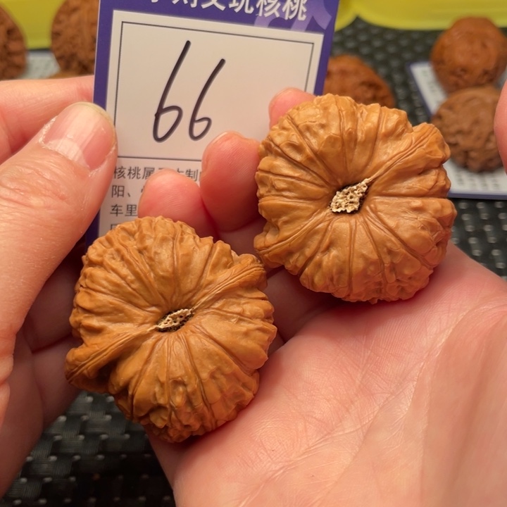 把件文玩核桃45南瓜66