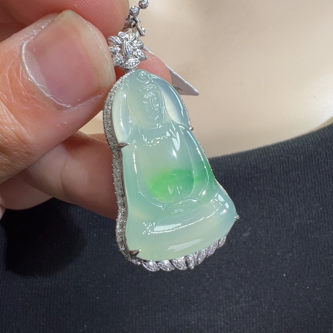 翡翠吊坠(不含链)18K金镶嵌