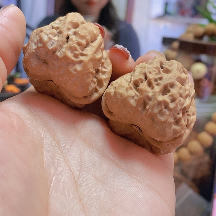 【闪购商品】文玩核桃把件38.5蛤蟆头