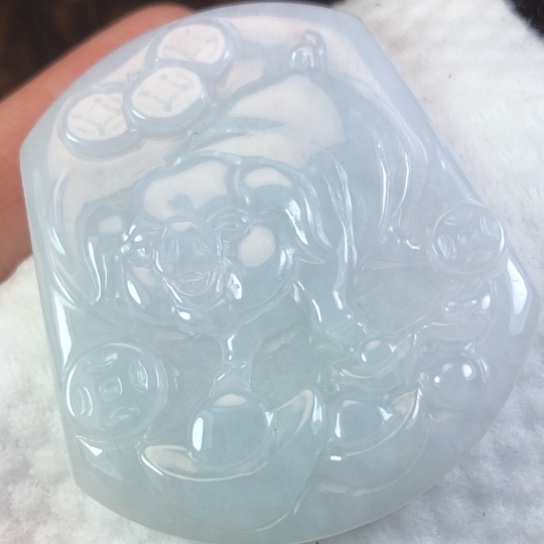 翡翠未镶嵌颈饰缅甸A货，每天下午1点半开播