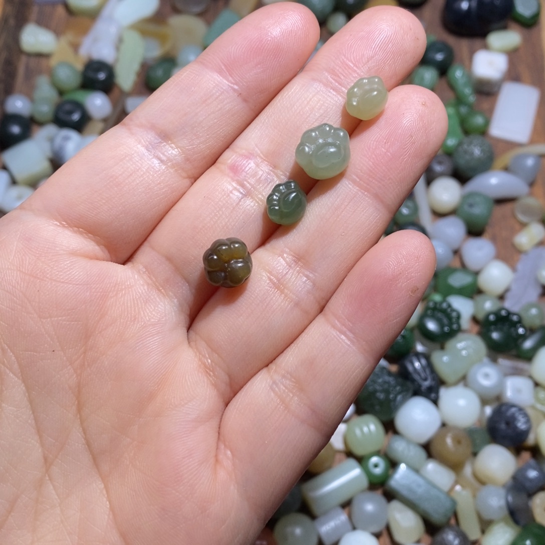 拖***德和田玉未镶嵌车挂