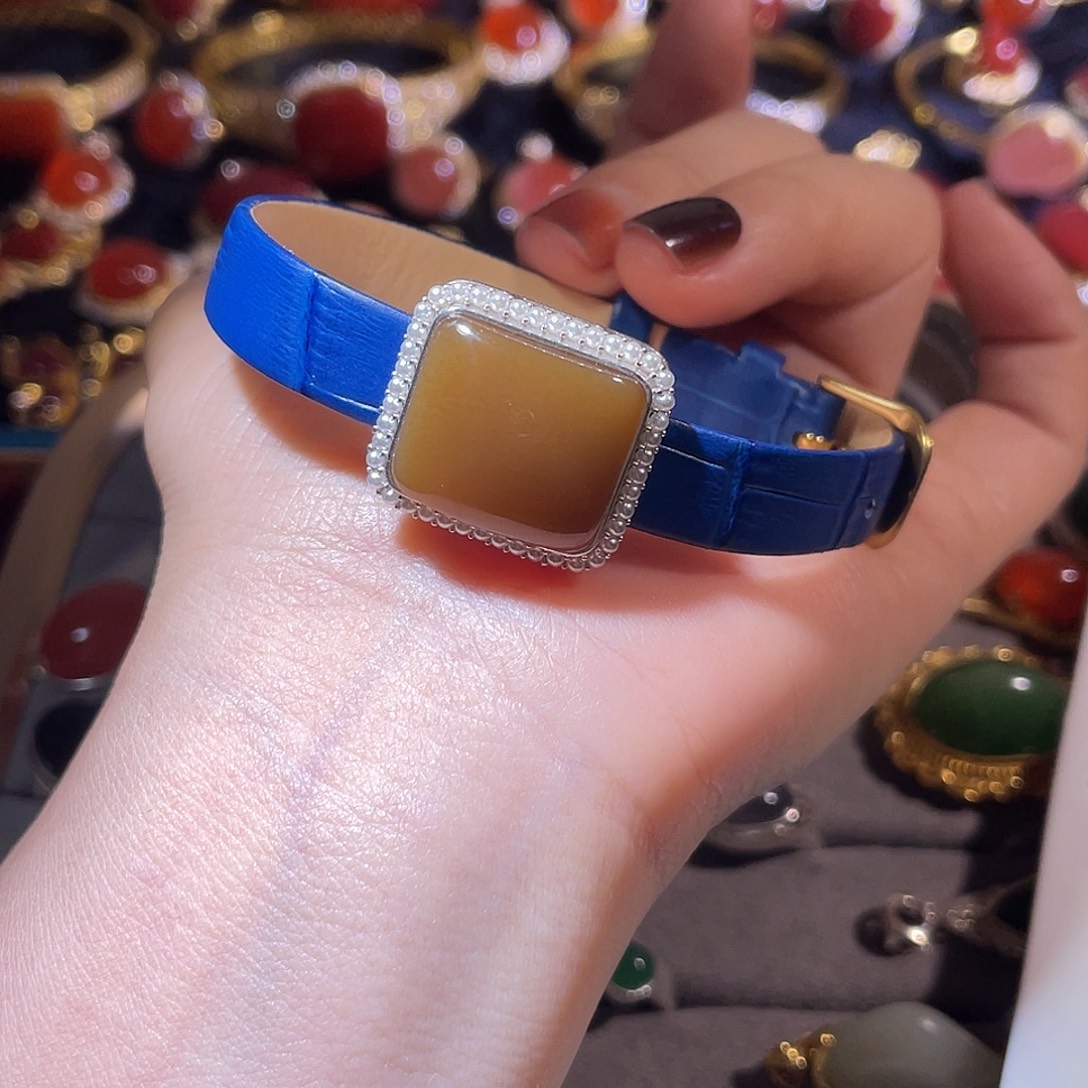 给***机和田玉银S925镶嵌手链