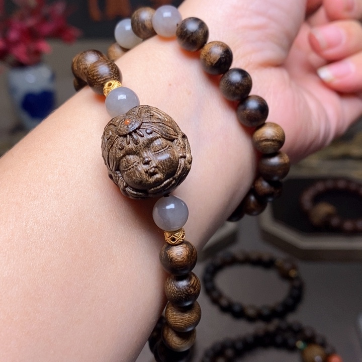 沉香手串越南芽庄瘤疤黄棋楠0.8➕扎基沉香木雕设计