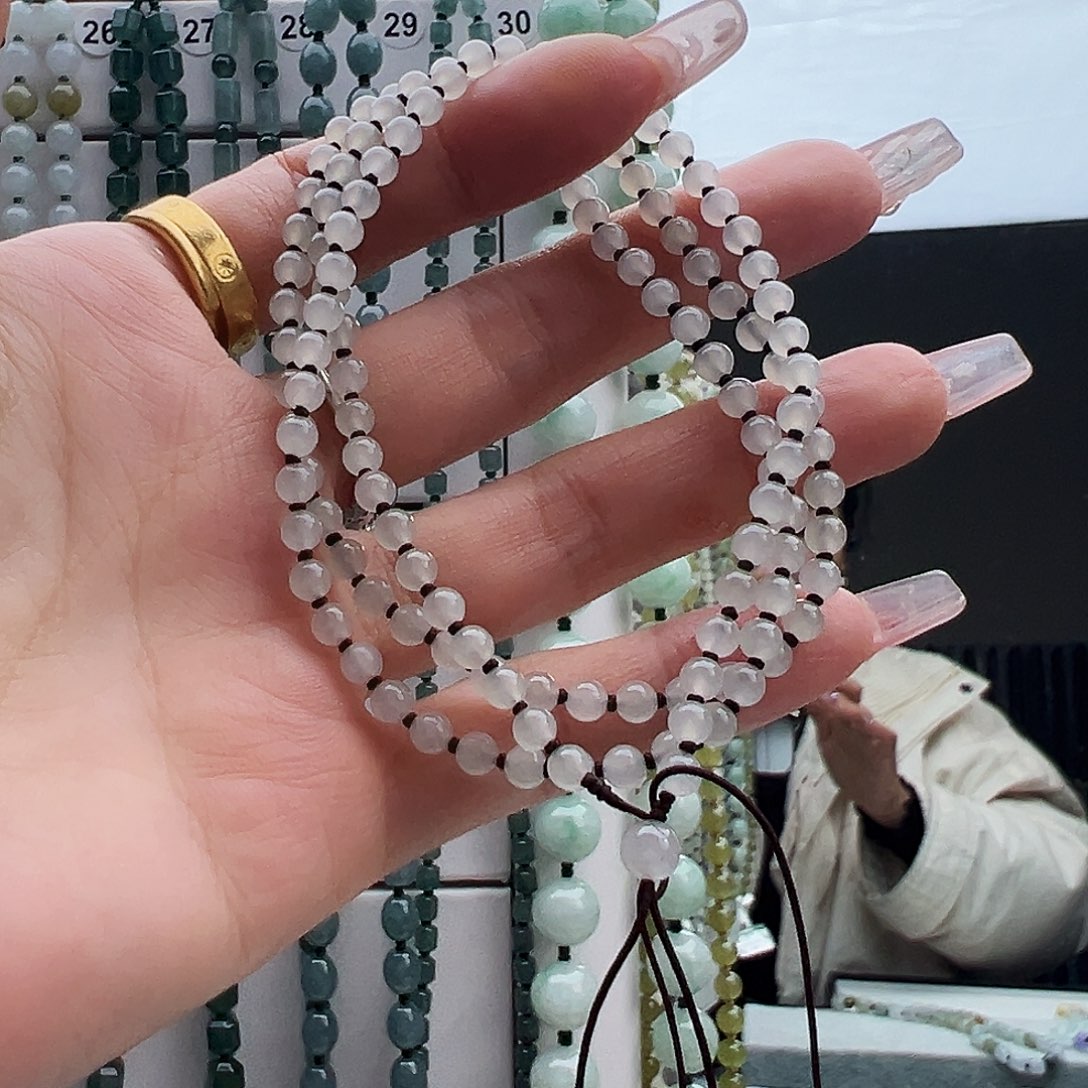 沈***涛和田玉未镶嵌颈饰75厘米