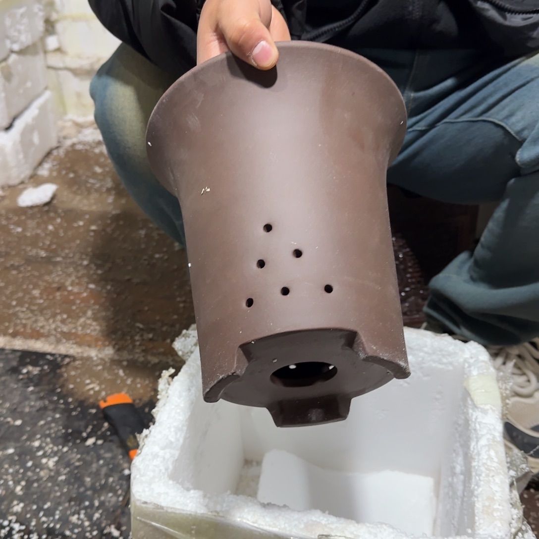 紫砂花盆瑕疵和瑕疵