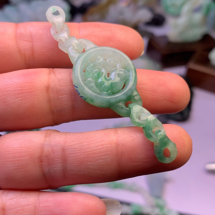 定制翡翠未镶嵌翡翠