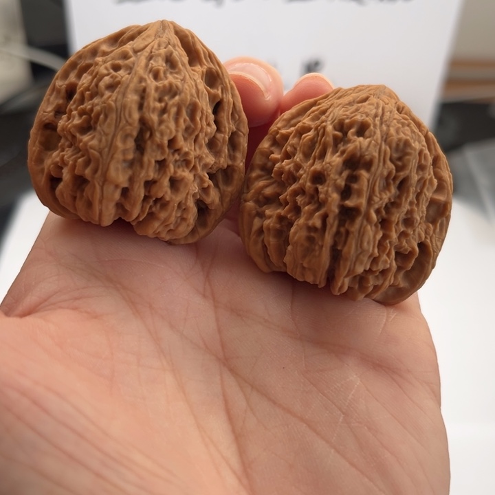 文玩核桃吊坠南疆38