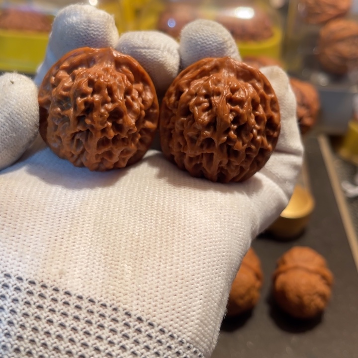 文玩核桃把件全品秦闷36