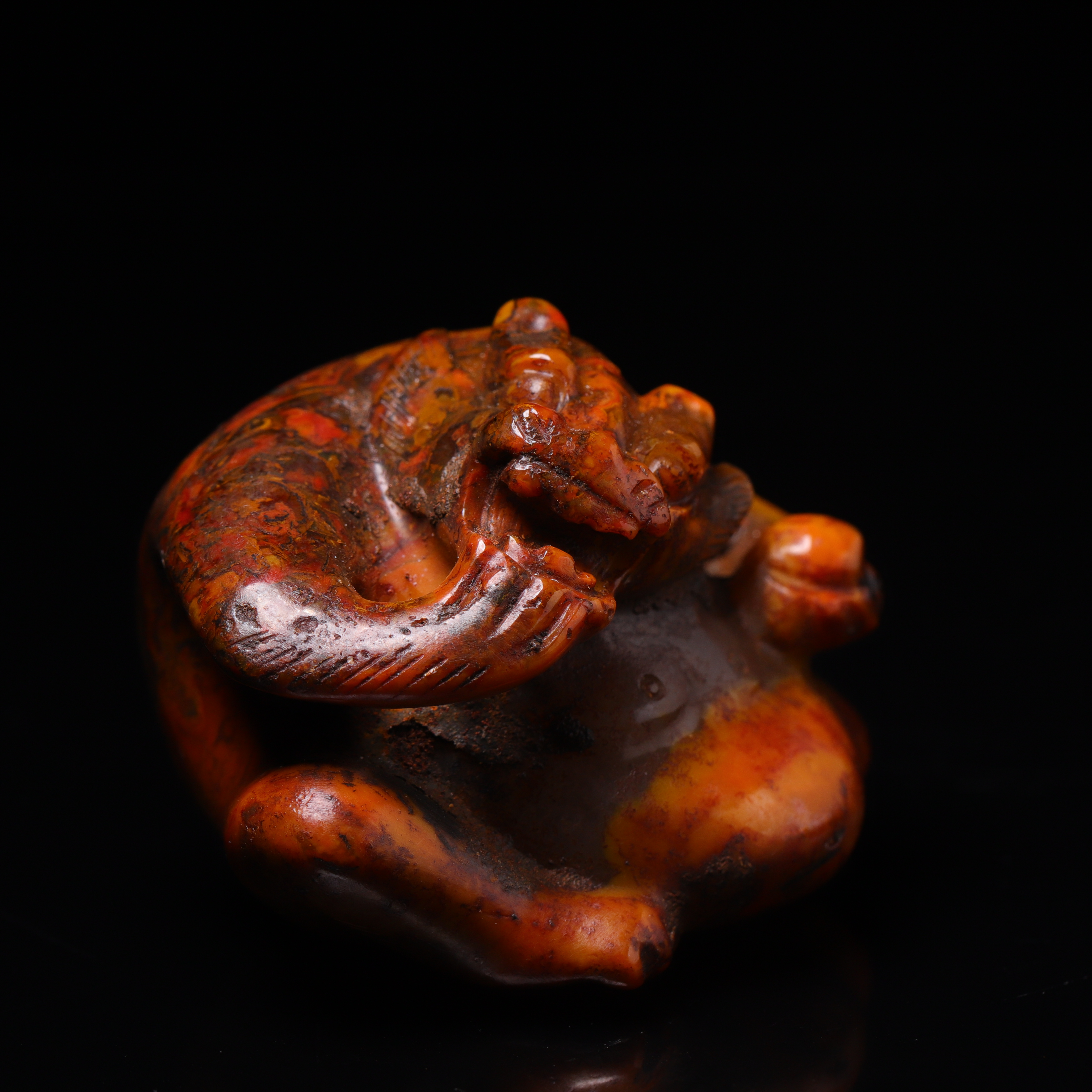 明代天然红缟熊把件-CS