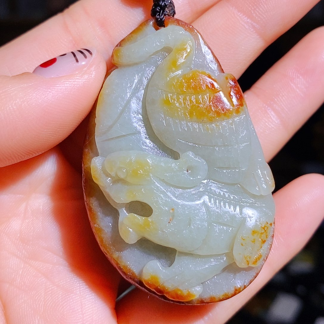 和田玉颈饰未镶嵌