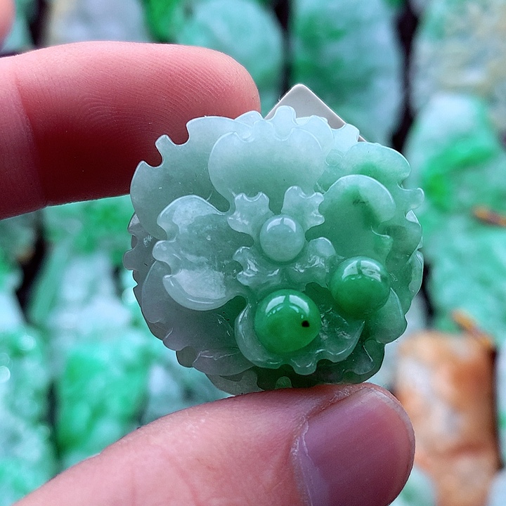 翡翠吊坠(不含链)未镶嵌雨*