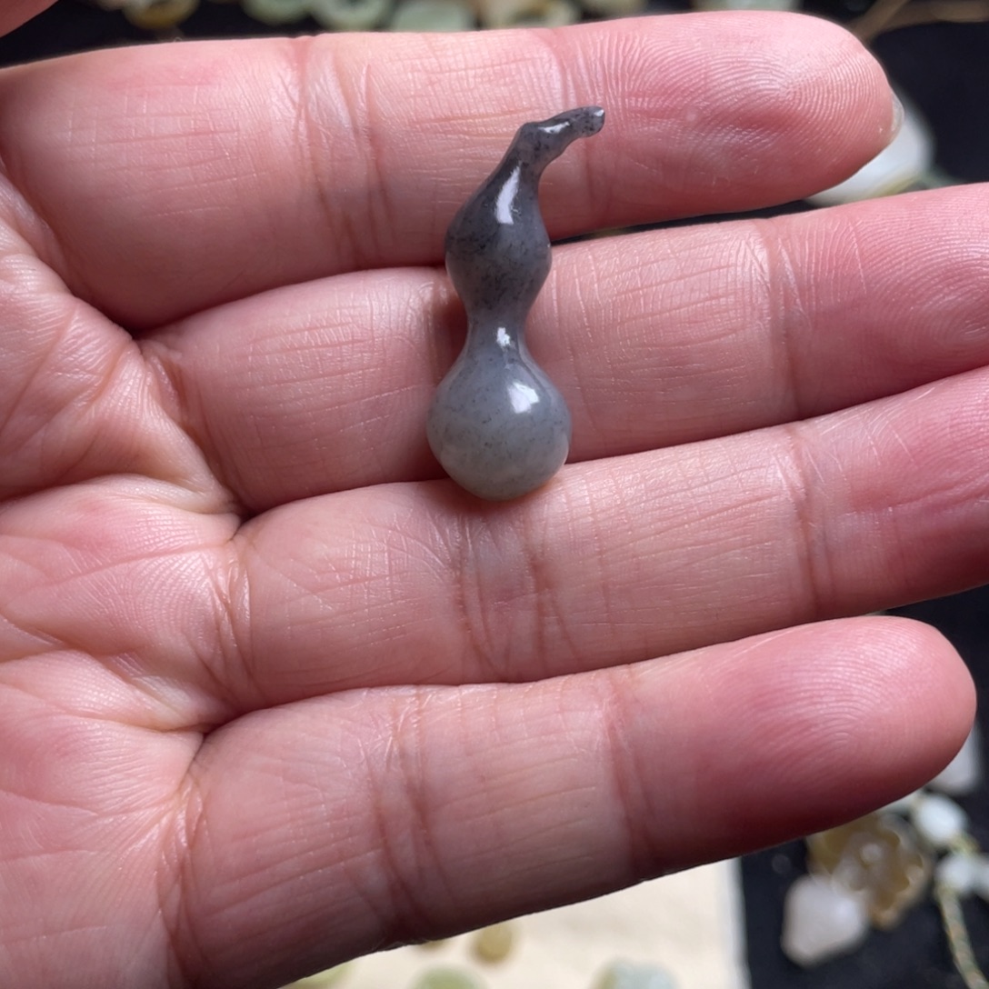 云***/和田玉未镶嵌颈饰