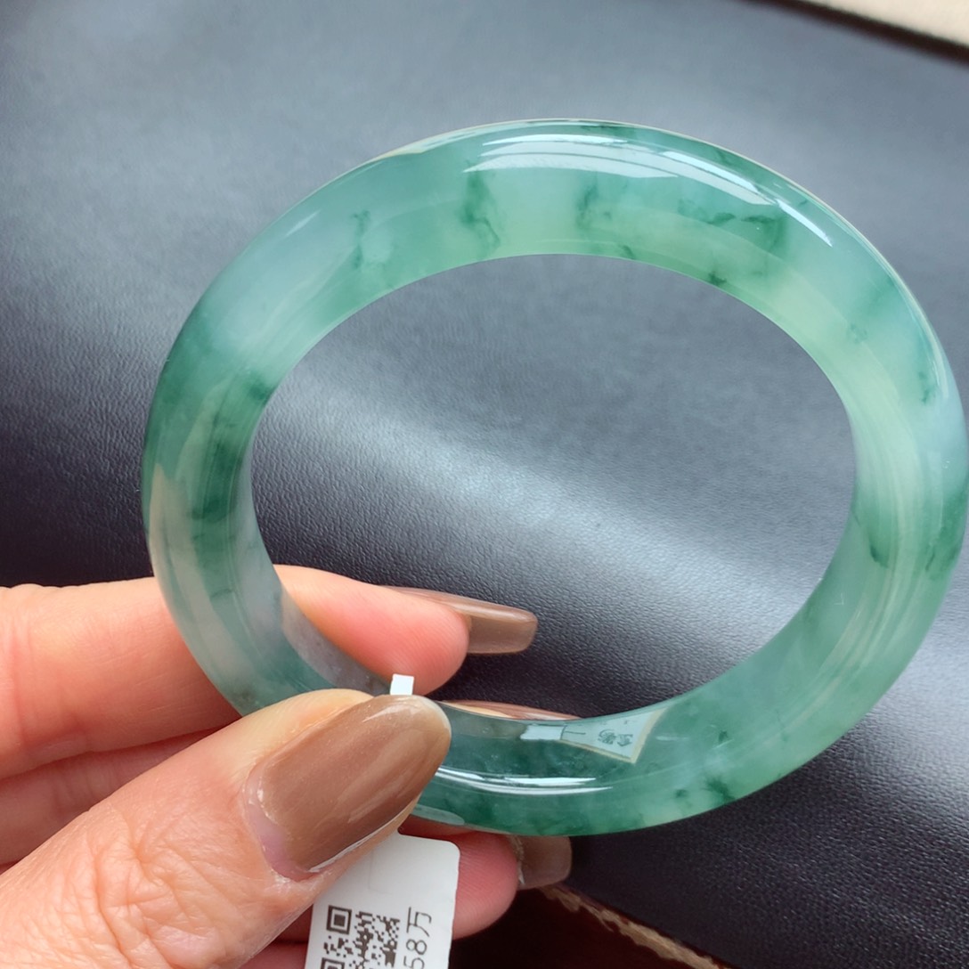 翡翠手镯未镶嵌缅甸翡翠手镯