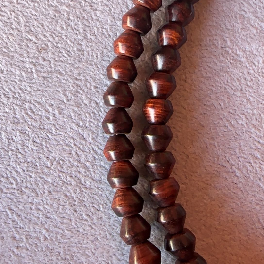 木C**i黄花梨钻石造型把件