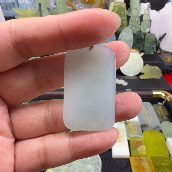 特****蛇纹石玉未镶嵌吊坠(赠链)