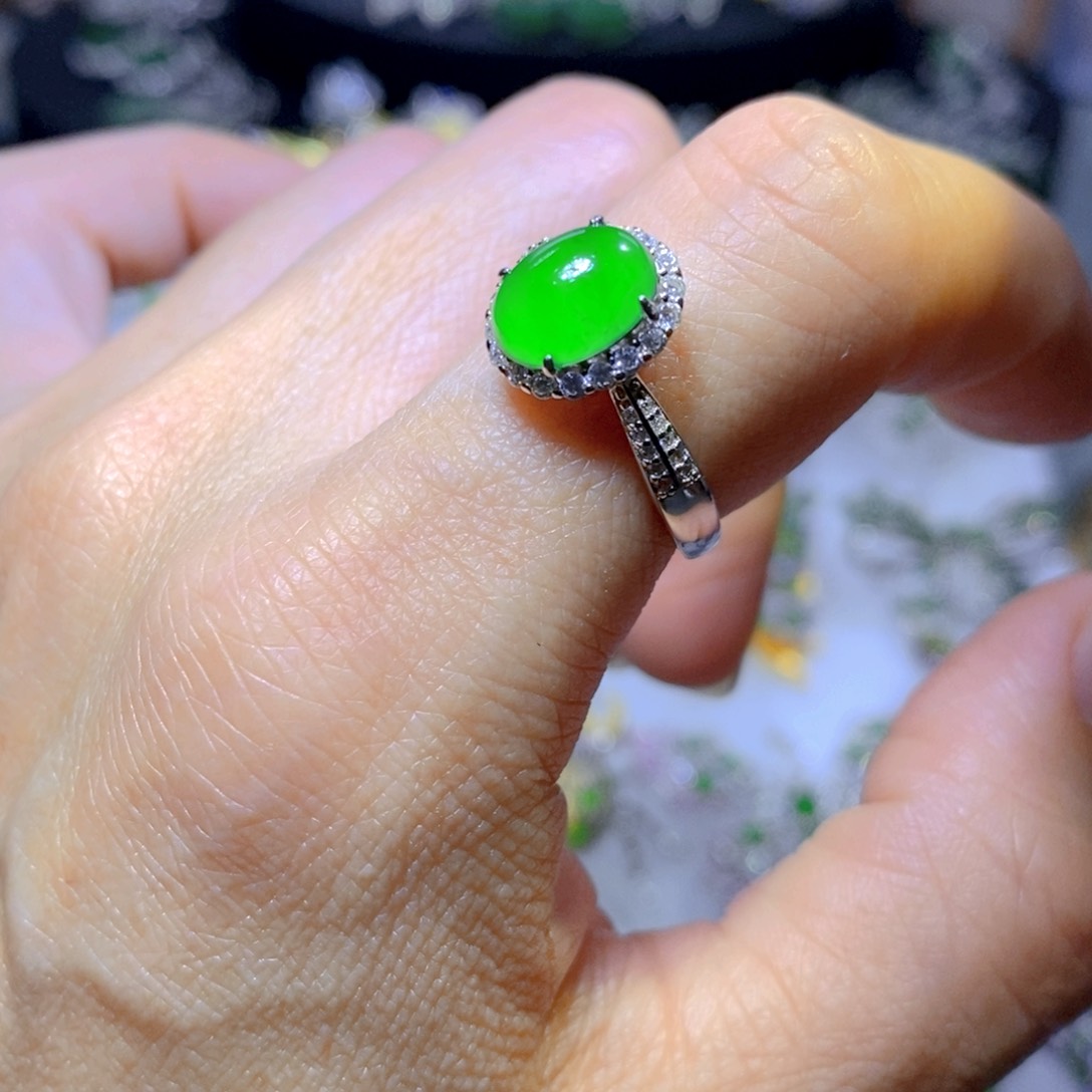 翡翠颈饰银S925镶嵌天然翡翠