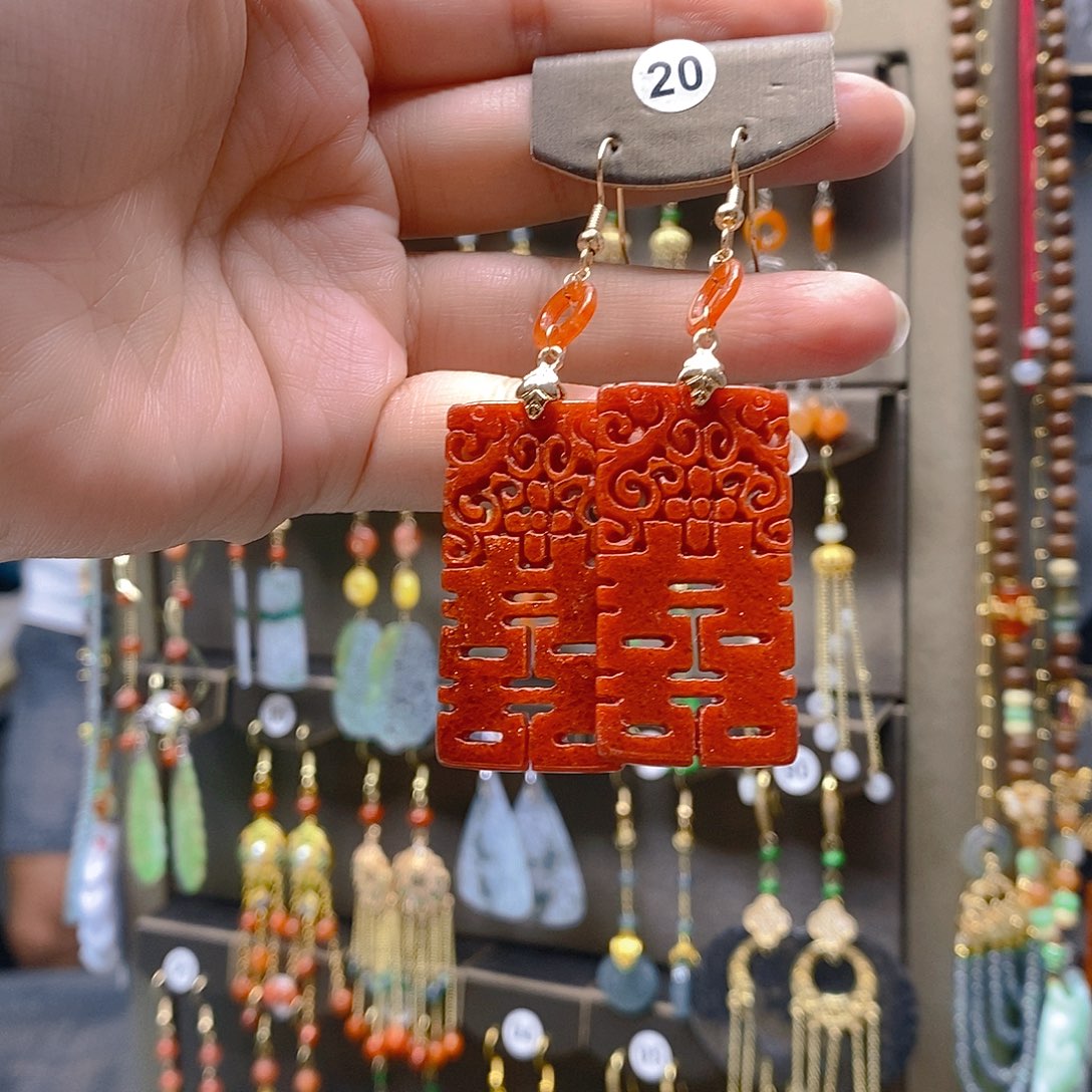 未镶嵌翡翠耳饰翡翠