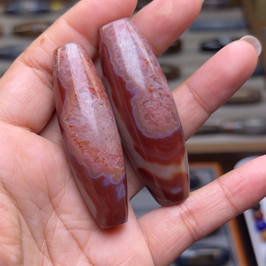 老***灯玛瑙/玉髓未镶嵌颈饰