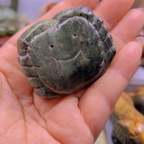岫岩河磨玉（透闪石质玉）把件未镶嵌