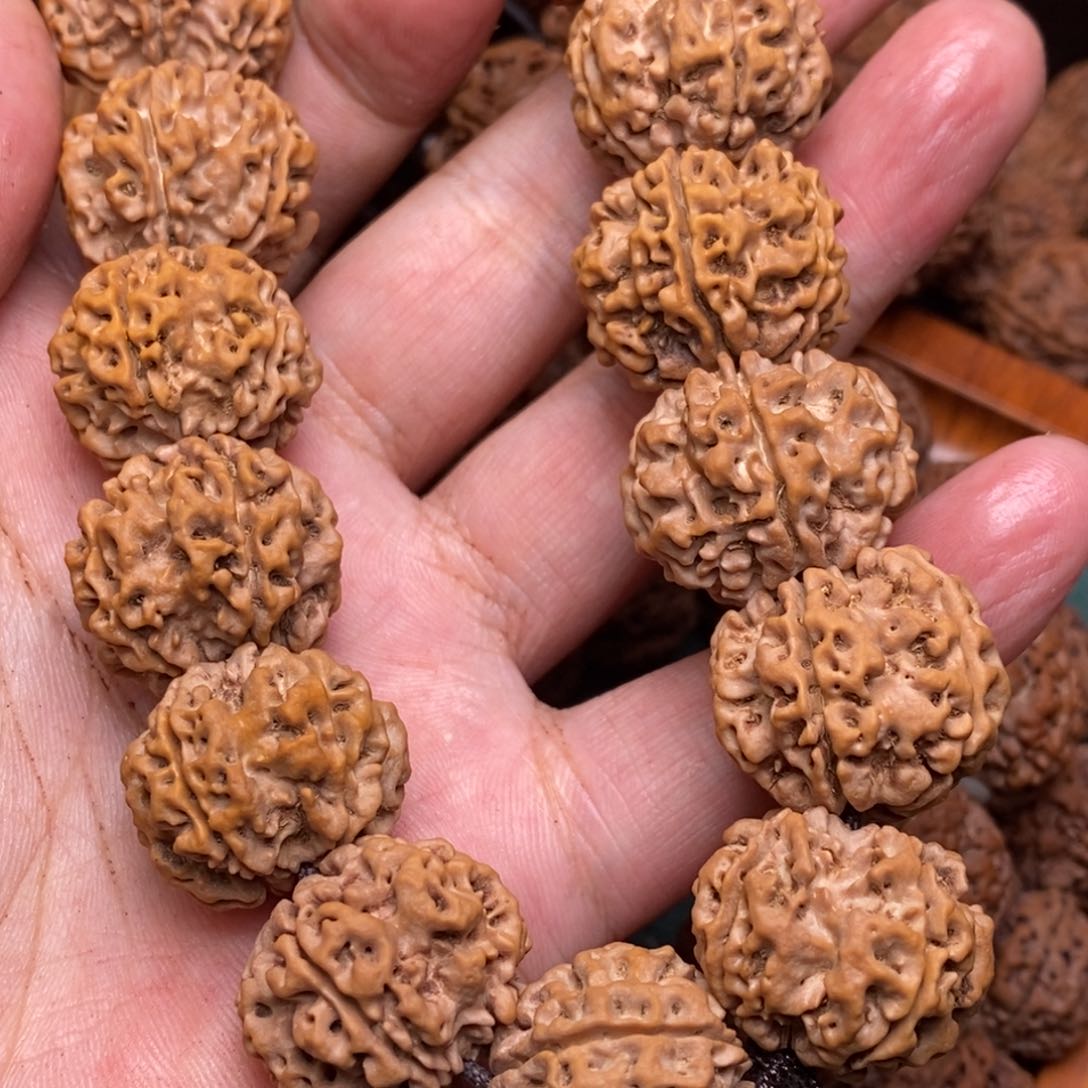 金刚菩提吊坠站*点金刚