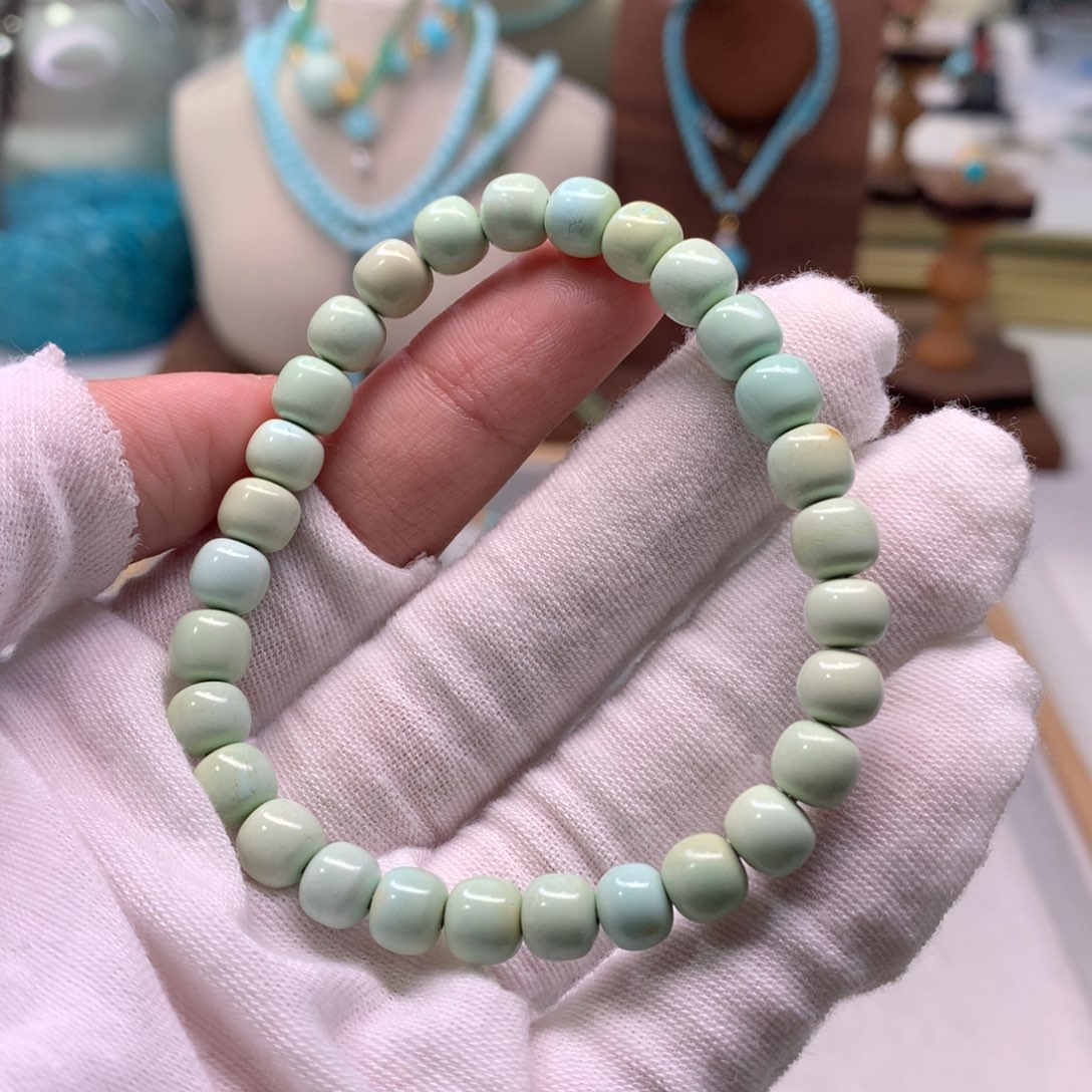 绿松石配饰未镶嵌