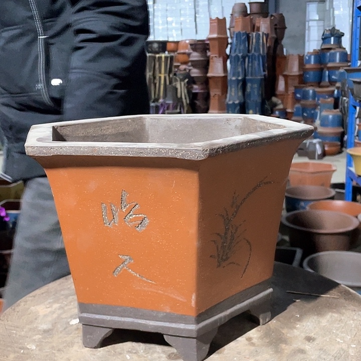 紫砂32红色六方花盆