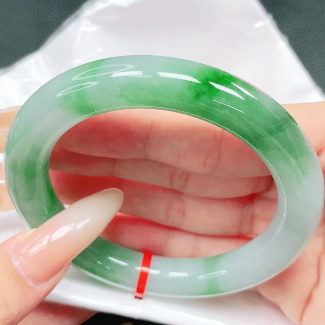 翡翠未镶嵌手镯55