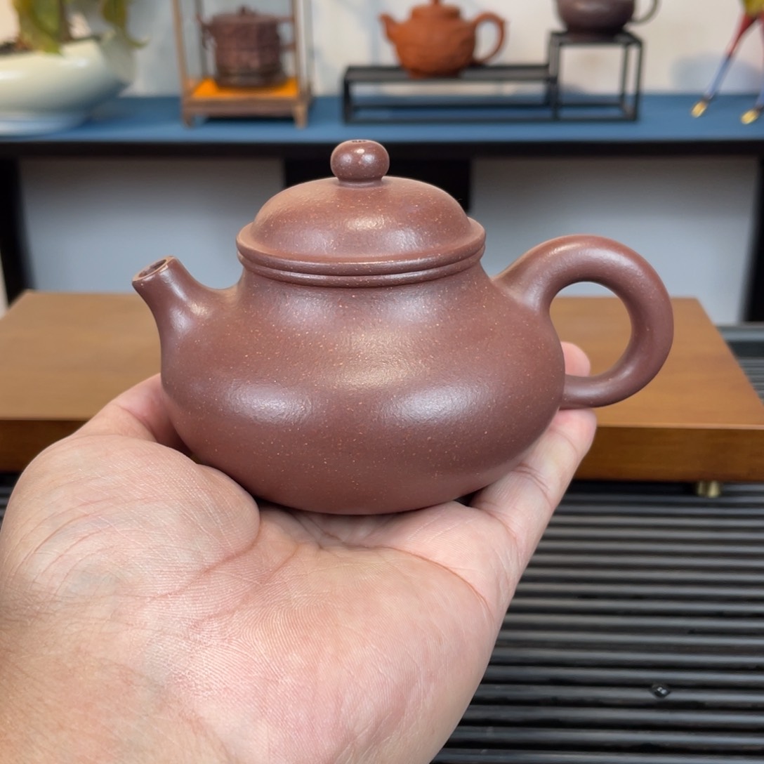 紫砂茶壶底槽青容天240cc