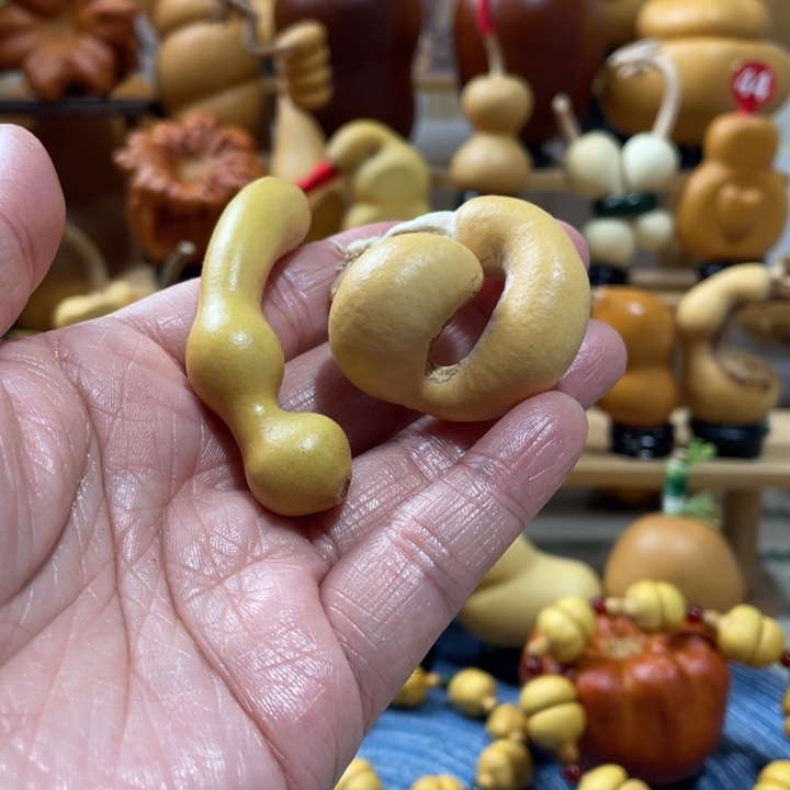 英***娣99美好的一天从吃瓜