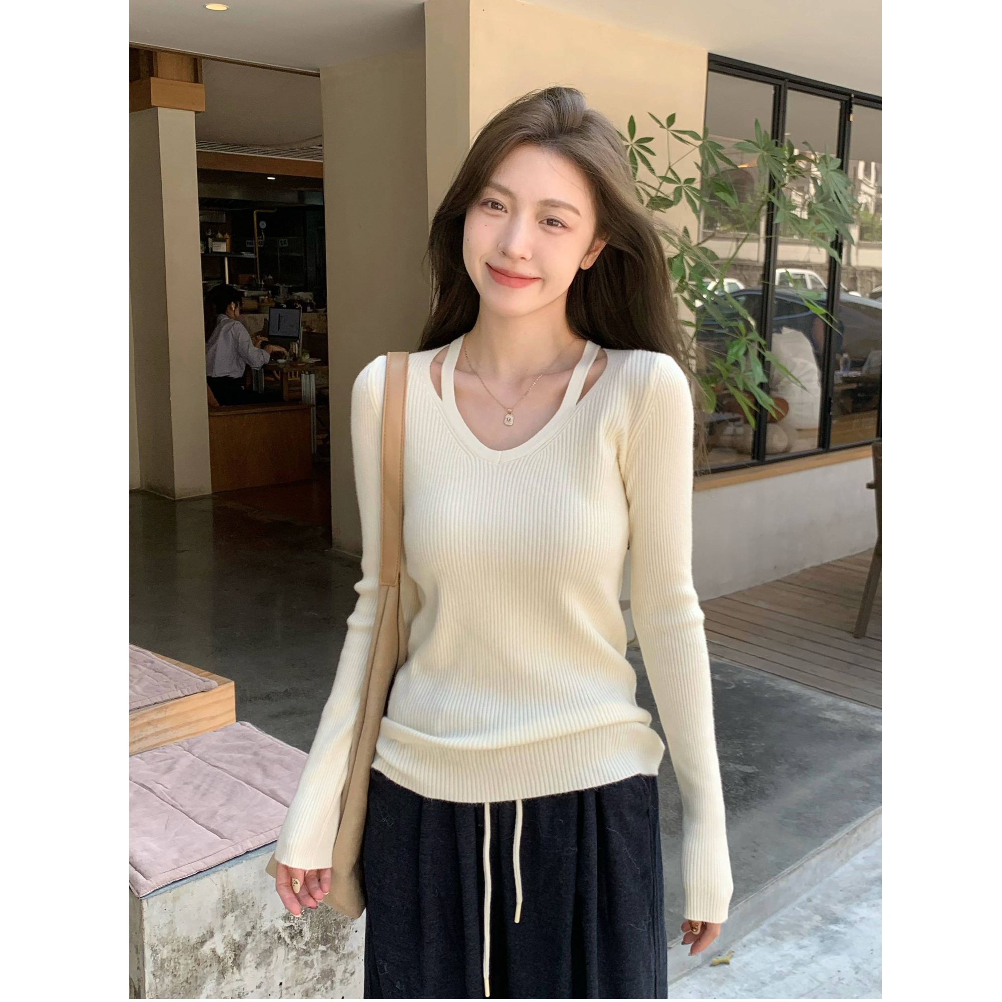 韩系纯欲别致低领内搭打底衫女春秋心机镂空修身毛衣T恤针织上衣