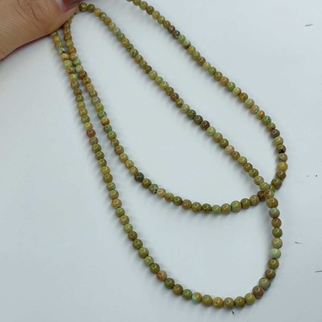 绿松石颈饰未镶嵌