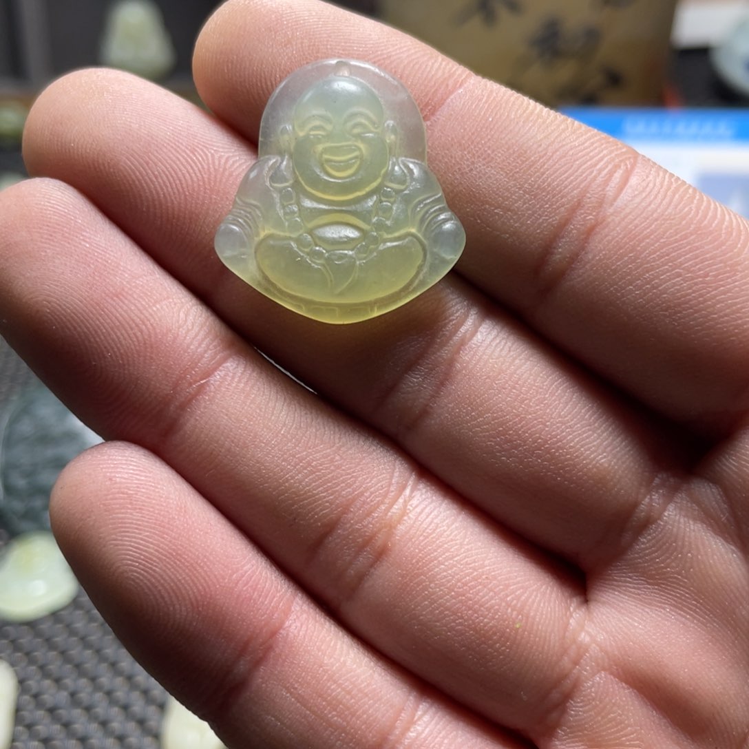 岫玉颈饰未镶嵌岫玉，中国四大名玉之一