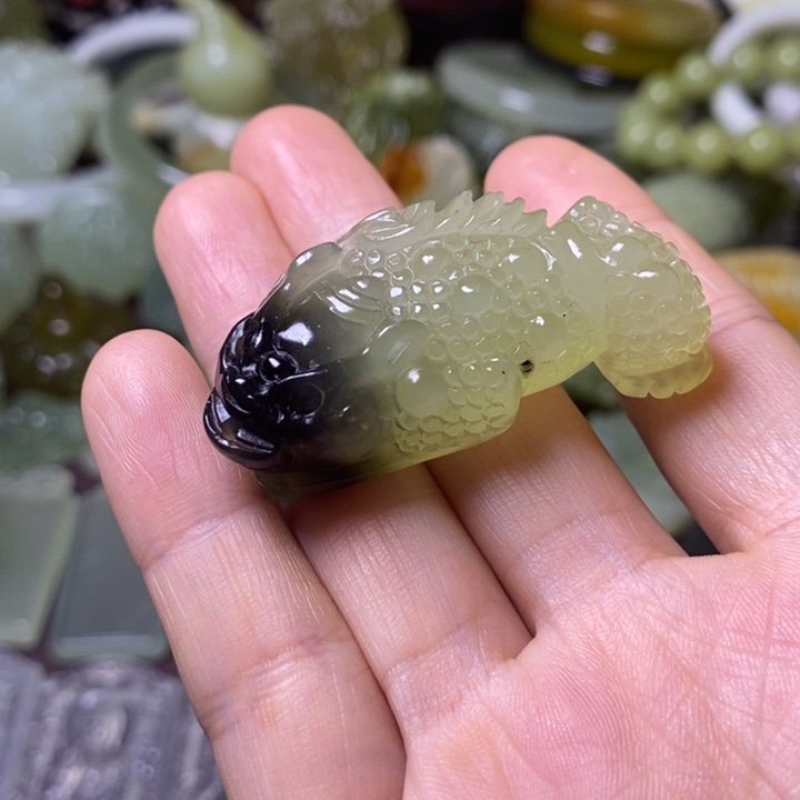 岫玉岫玉挂件未镶嵌