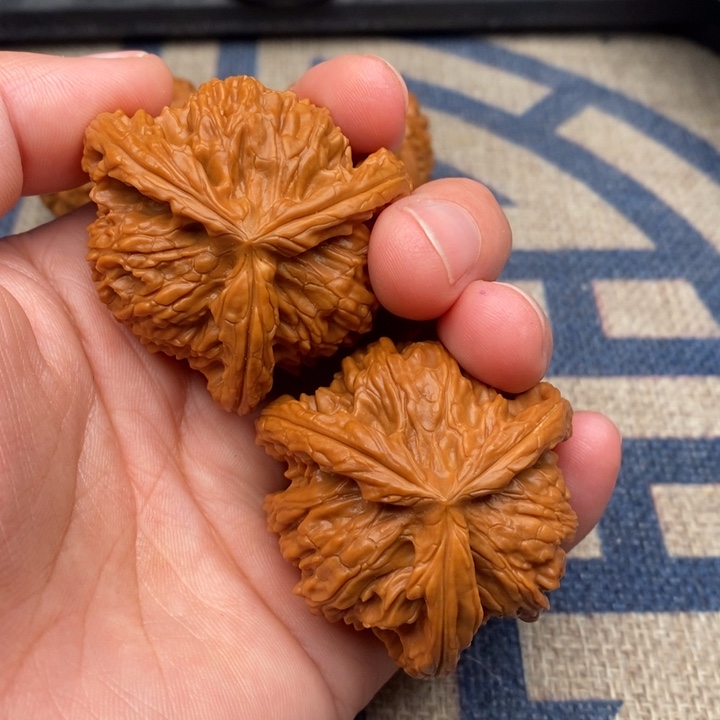 吊坠文玩核桃L*三棱