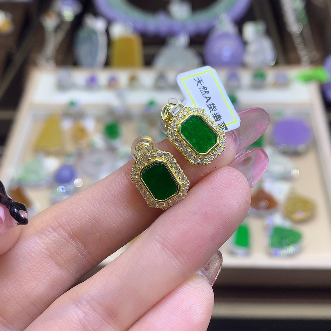 翡翠颈饰银S925镶嵌翡翠