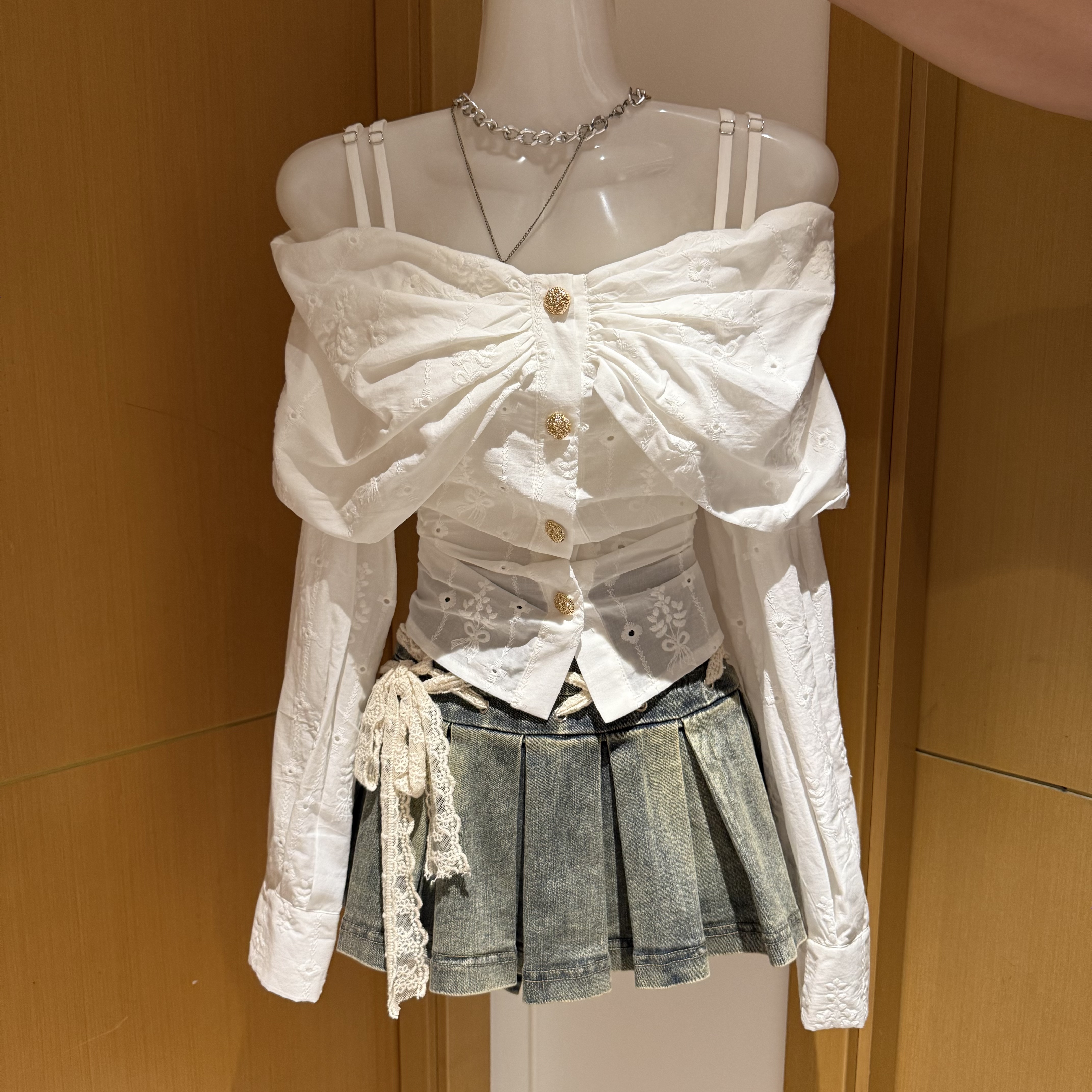 韩系一字肩御姐气质上衣牛仔百褶裙秋季款