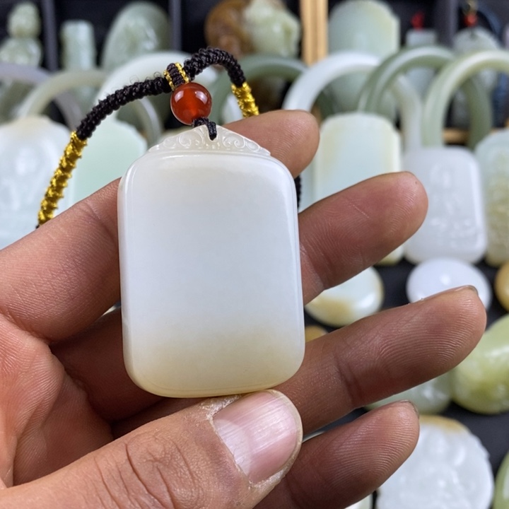 和田玉挂件未镶嵌